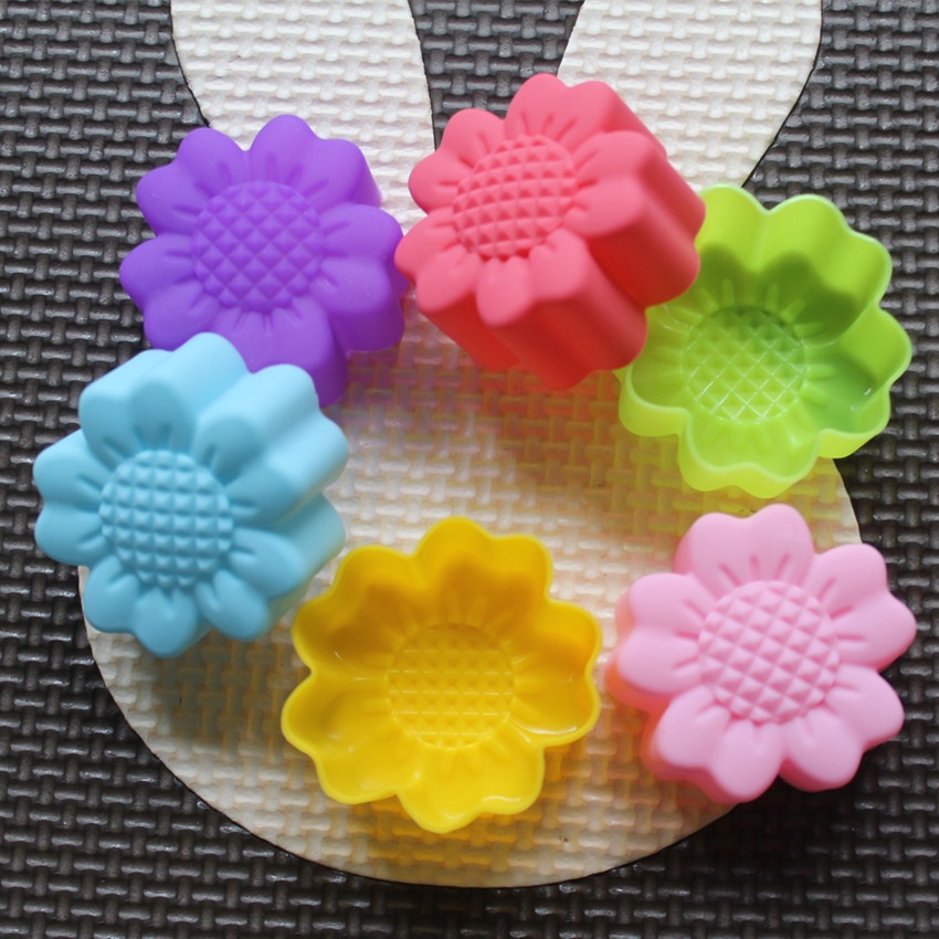 6 Pcs Set Non-Stick Flower Des - Soap Making Workshop review and price